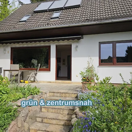 4 Sterne Souterrain Apartment Alt-Mariendorf Berlín Exterior foto